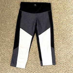 Champion capris leggings purple and black